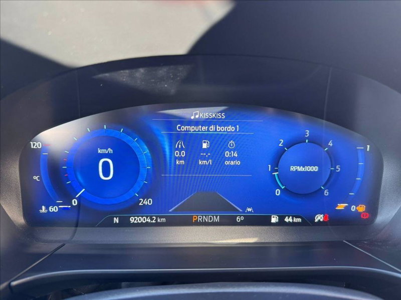 Ford Kuga usata a Matera (9)