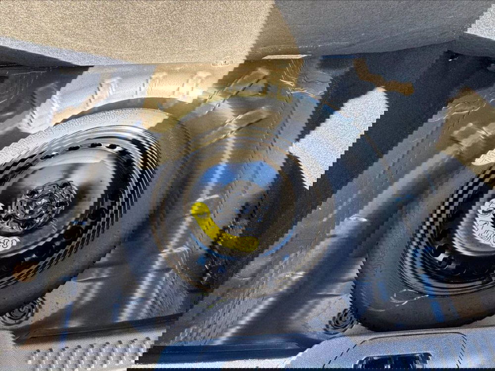 Ford Focus Station Wagon usata a Matera (11)