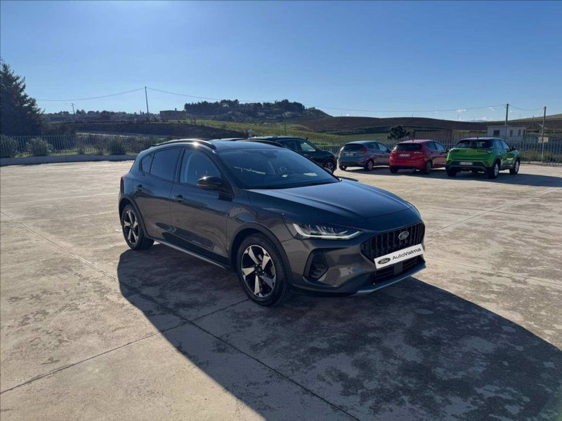 Ford Focus Station Wagon usata a Matera (3)