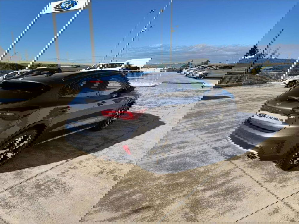 Ford Focus Station Wagon usata a Matera (4)