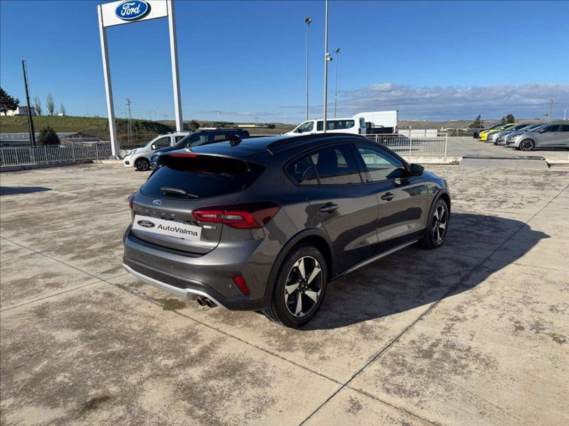 Ford Focus Station Wagon usata a Matera (4)