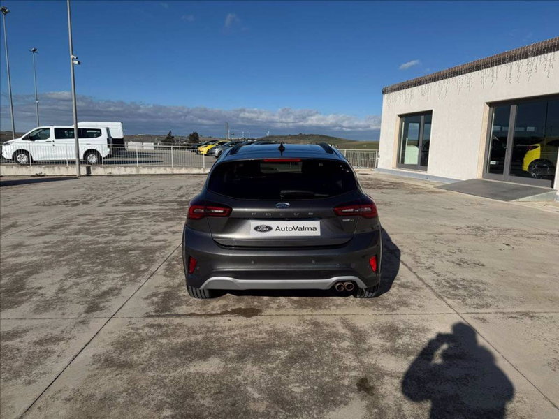 Ford Focus Station Wagon usata a Matera (5)