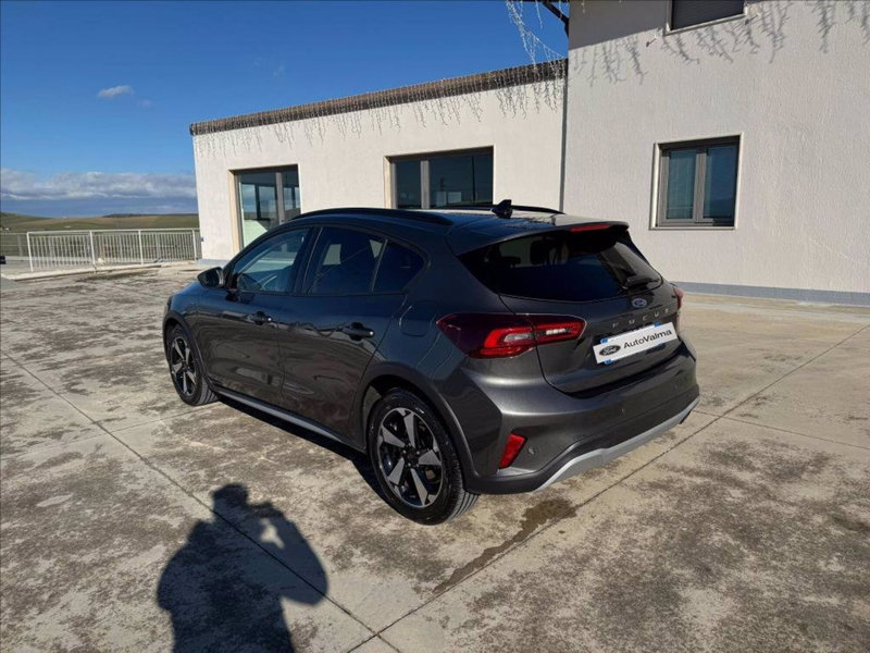 Ford Focus Station Wagon usata a Matera (6)