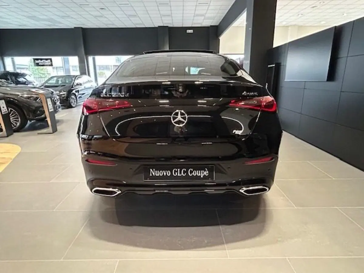 Mercedes-Benz GLC nuova a Potenza (4)