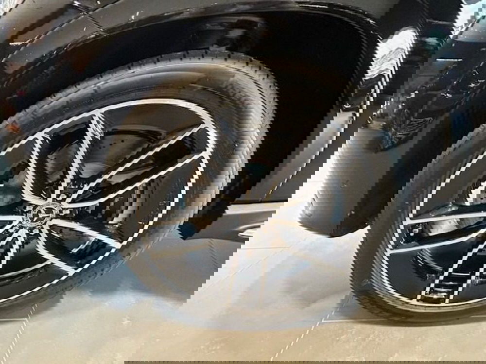 Mercedes-Benz GLB nuova a Potenza (11)