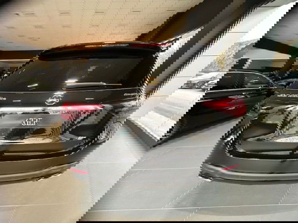 Mercedes-Benz GLB nuova a Potenza (5)