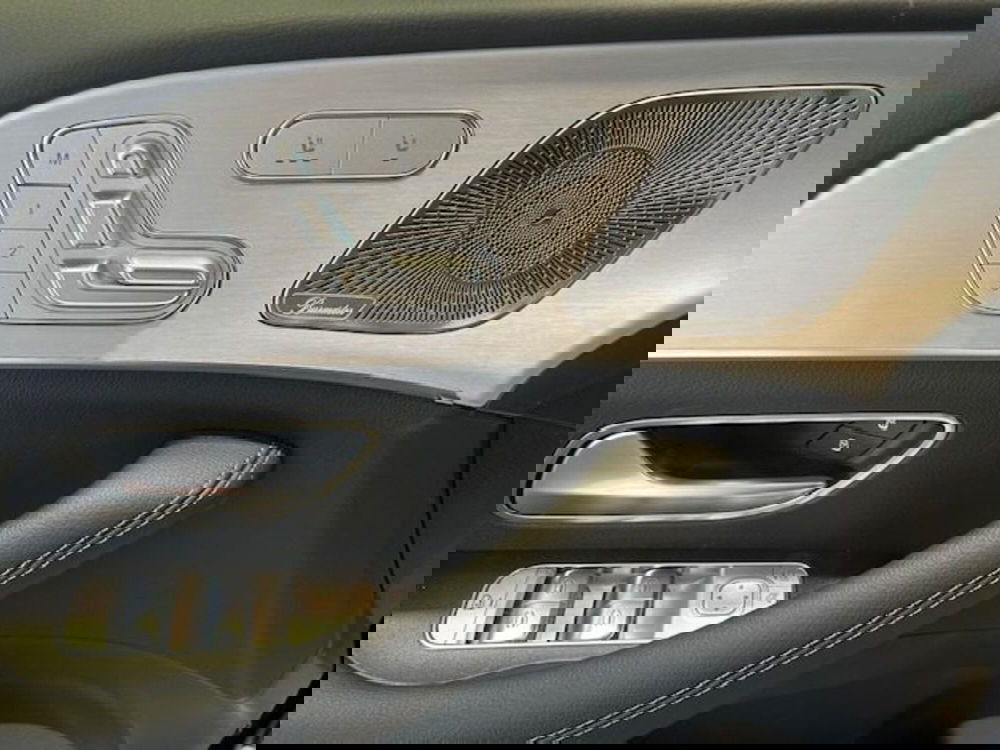 Mercedes-Benz GLB nuova a Potenza (8)