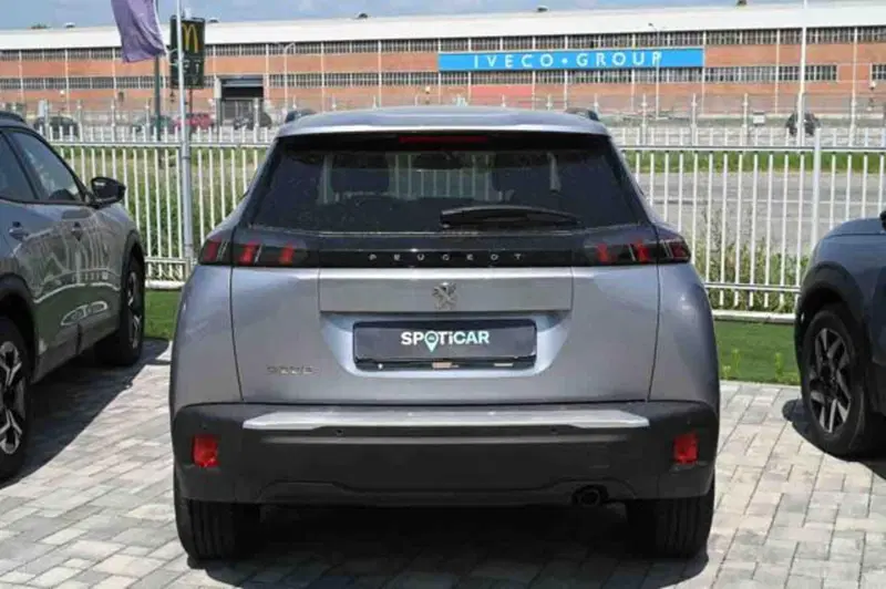 Peugeot 2008 nuova a Torino (18)