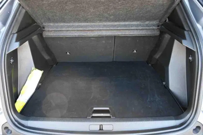 Peugeot 2008 nuova a Torino (5)