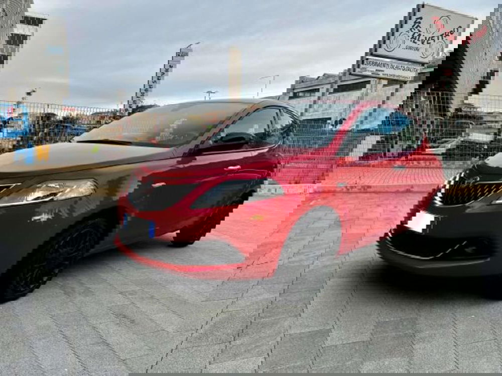 Lancia Ypsilon usata a Savona (3)