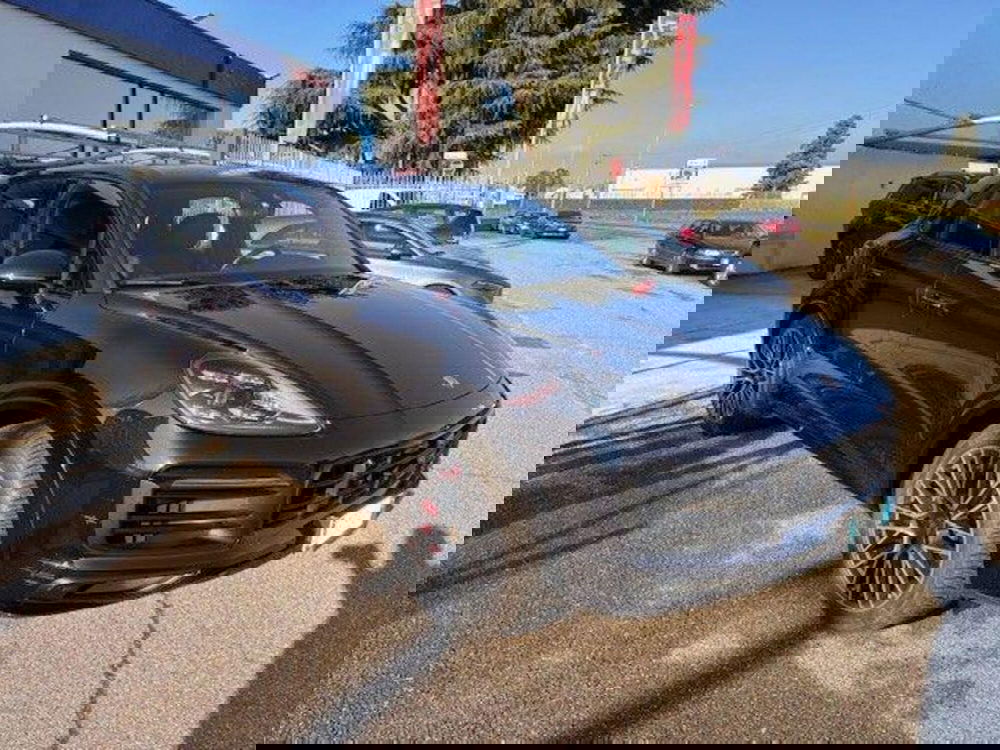 Porsche Cayenne Coupé usata a Milano (2)