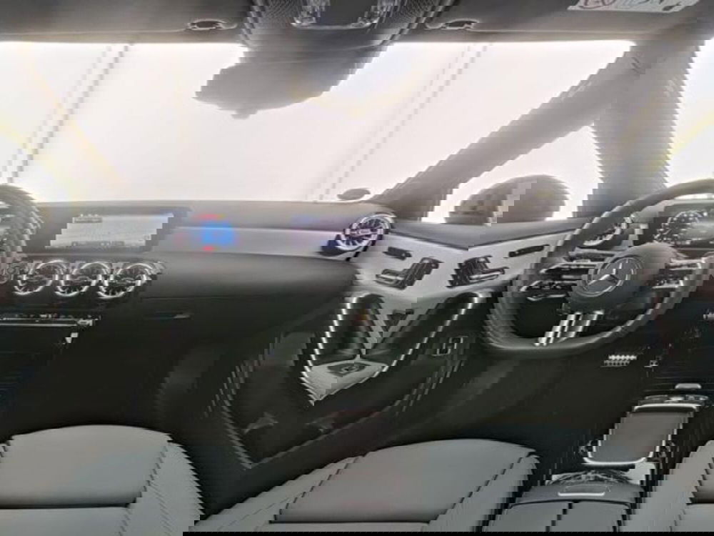 Mercedes-Benz Classe A Sedan usata a Milano (8)