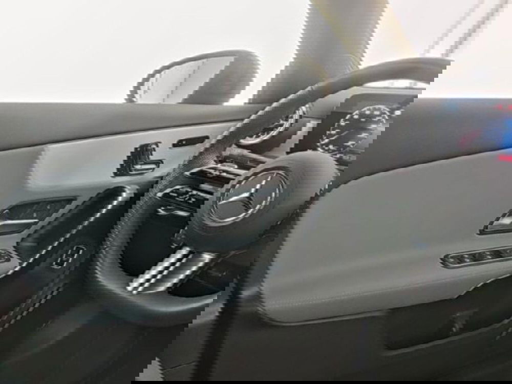 Mercedes-Benz Classe A Sedan usata a Milano (9)