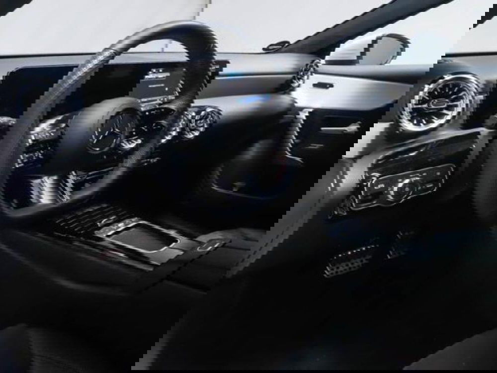 Mercedes-Benz Classe A usata a Milano (8)