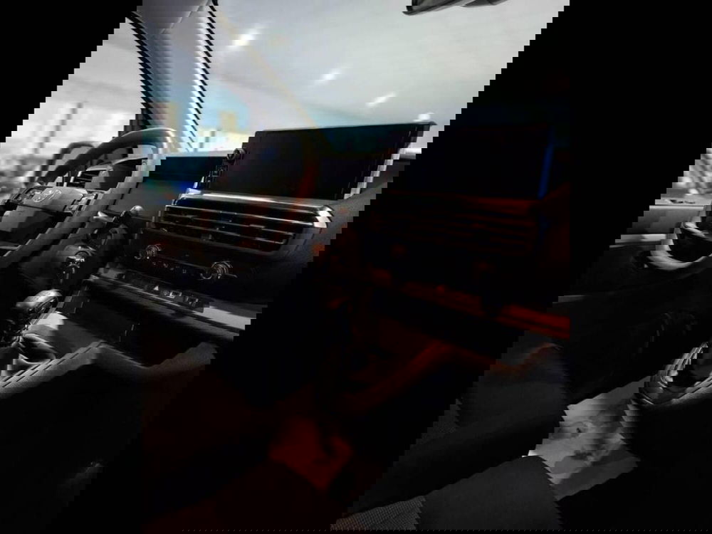 Toyota Proace Verso usata a Torino (10)