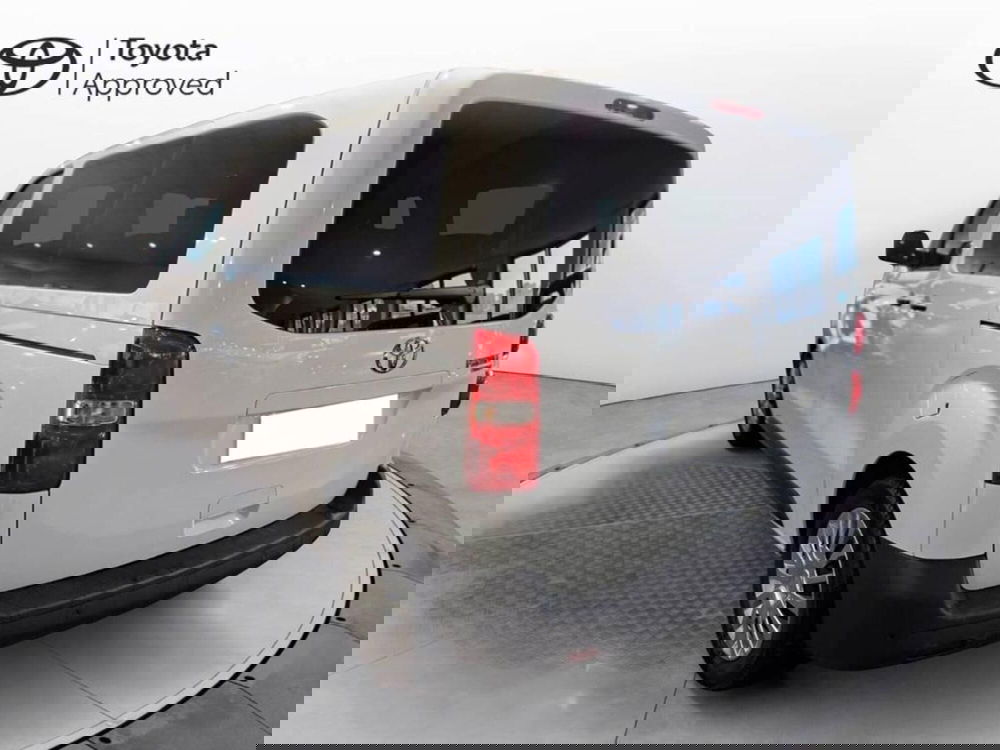 Toyota Proace Verso usata a Torino (4)