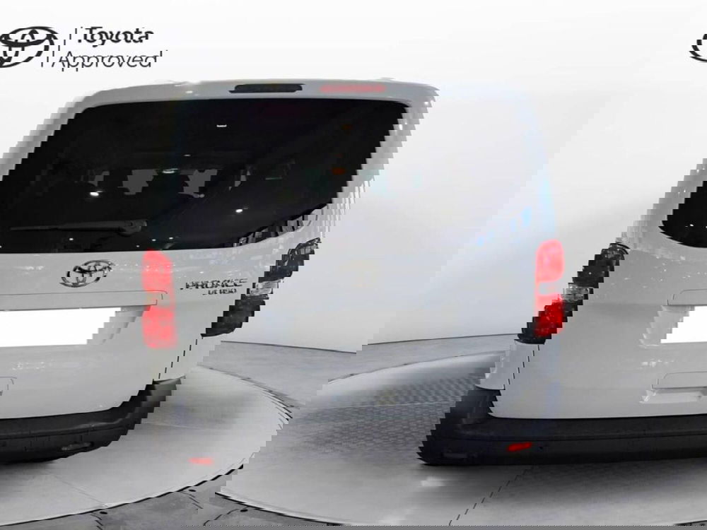 Toyota Proace Verso usata a Torino (5)