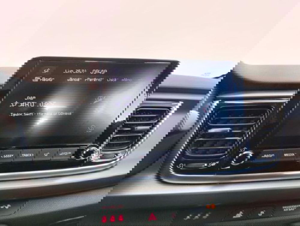 Kia Rio usata a Como (13)