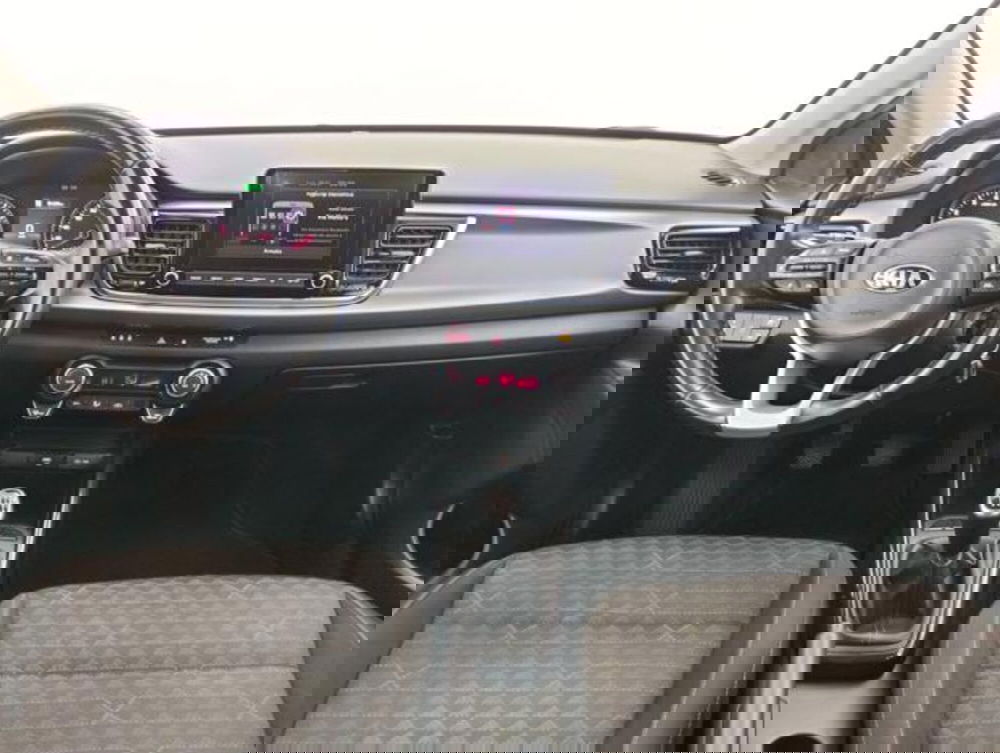 Kia Rio usata a Como (4)
