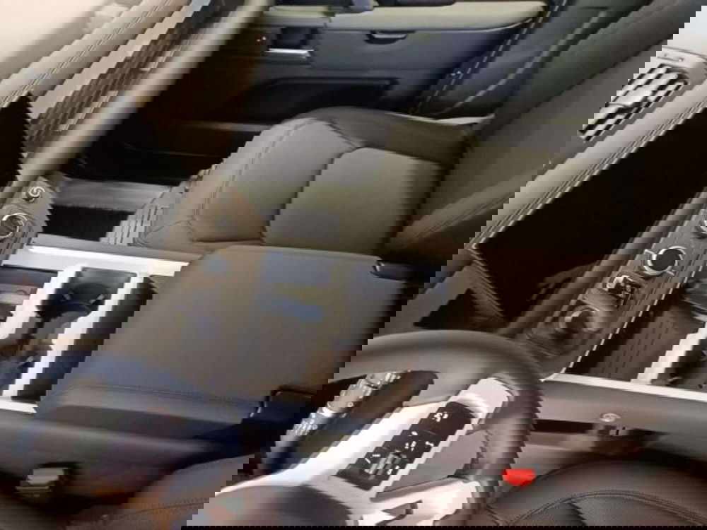 Land Rover Defender nuova a Firenze (8)