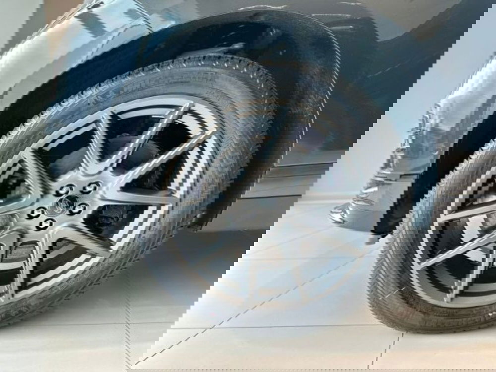 Land Rover Range Rover Velar nuova a Modena (13)