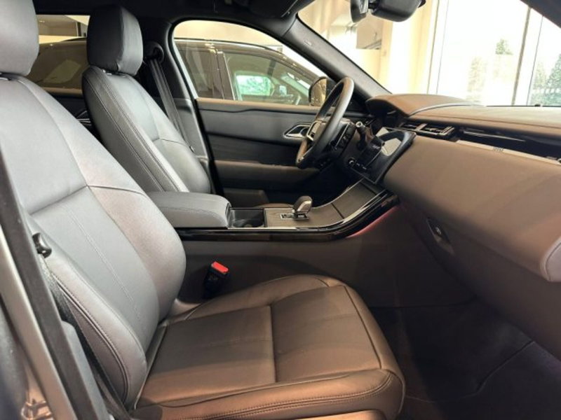 Land Rover Range Rover Velar nuova a Modena (8)