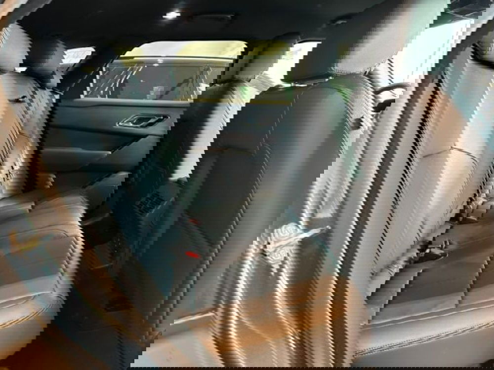 Land Rover Range Rover Velar nuova a Modena (9)