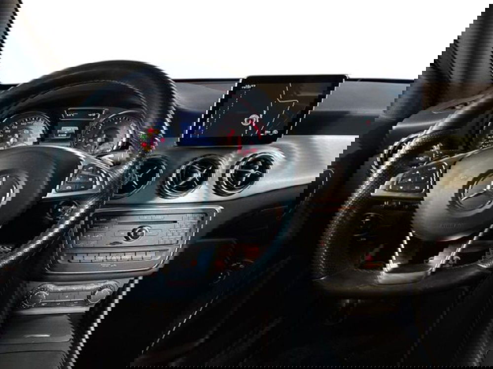 Mercedes-Benz GLA SUV usata a Bologna (11)