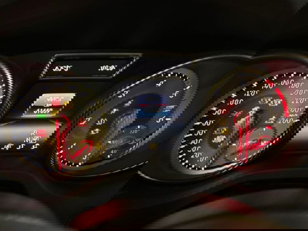 Mercedes-Benz GLA SUV usata a Bologna (13)