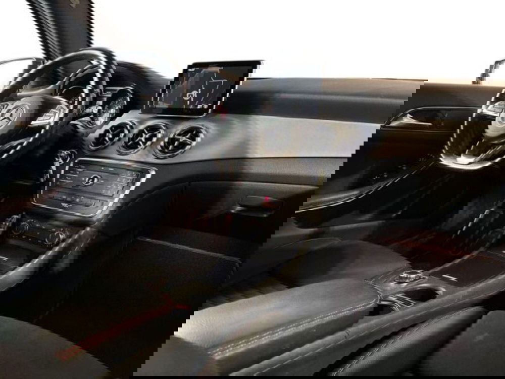 Mercedes-Benz GLA SUV usata a Bologna (15)