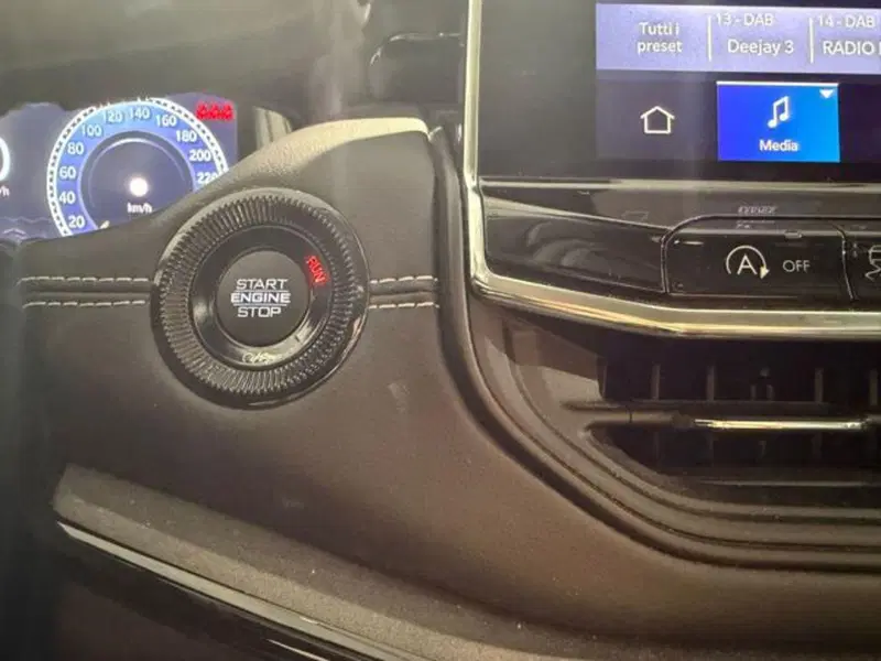 Jeep Compass usata a Salerno (19)