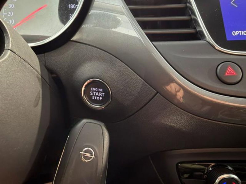 Opel Crossland usata a Salerno (19)