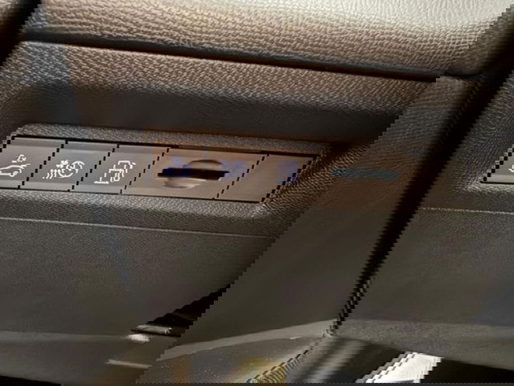 Peugeot 408 nuova a Salerno (18)