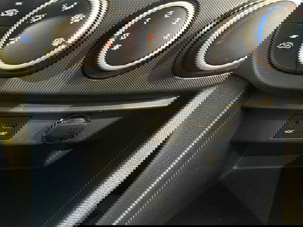 Hyundai i10 usata a Venezia (14)