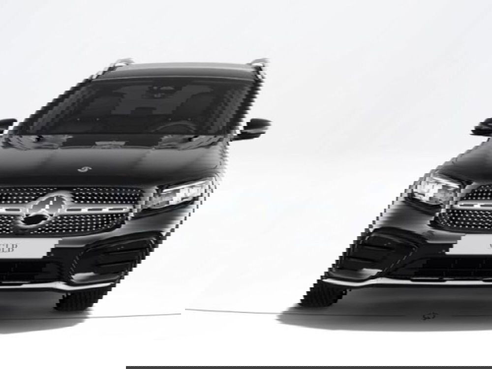 Mercedes-Benz GLB nuova a Verona (3)