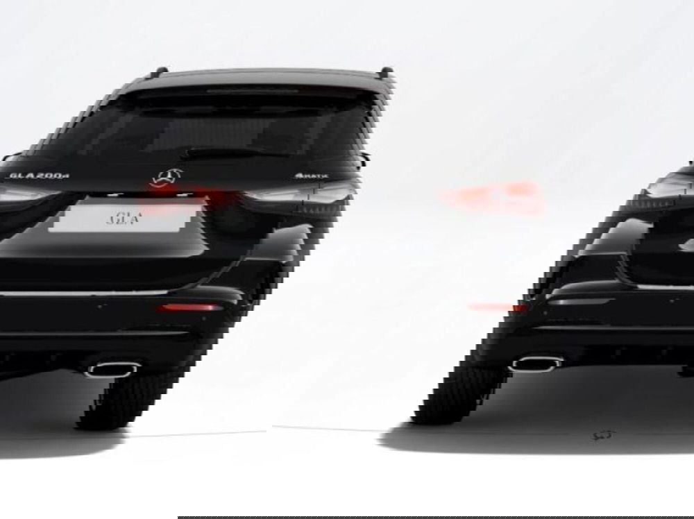 Mercedes-Benz GLA SUV nuova a Verona (4)