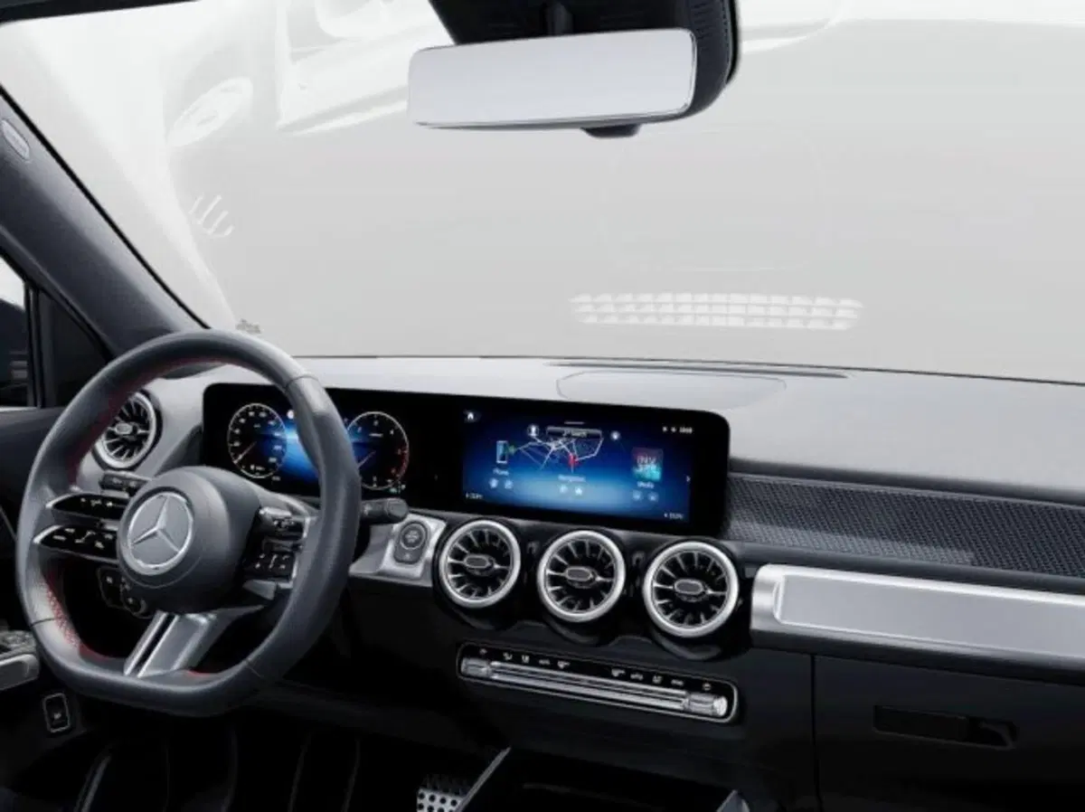 Mercedes-Benz GLB nuova a Verona (5)