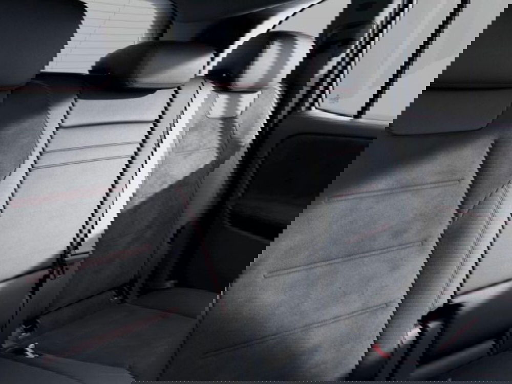 Mercedes-Benz GLB nuova a Verona (6)