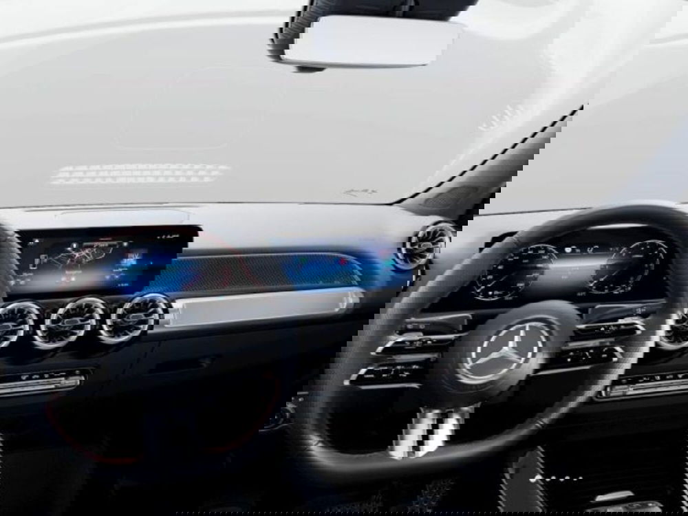 Mercedes-Benz GLB nuova a Verona (8)