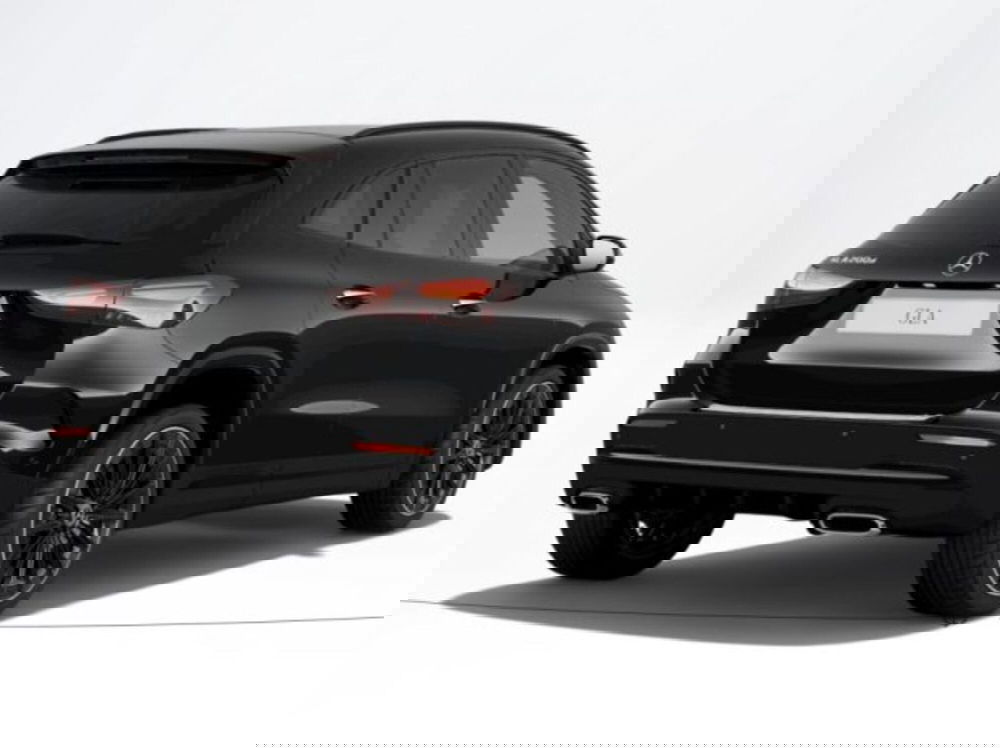 Mercedes-Benz GLA SUV nuova a Verona (2)