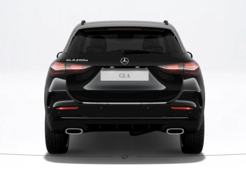 Mercedes-Benz GLA SUV nuova a Verona (4)
