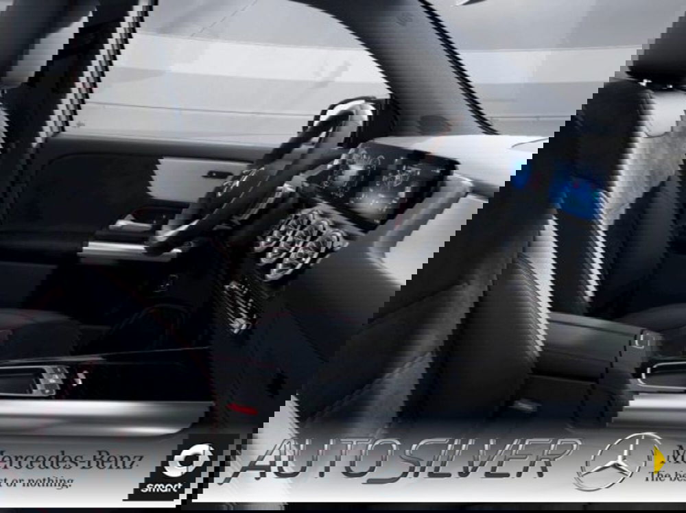 Mercedes-Benz GLA SUV nuova a Verona (6)