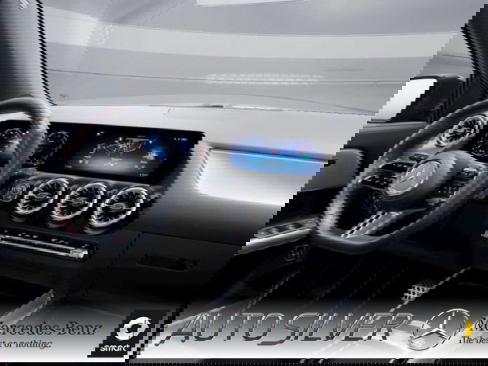 Mercedes-Benz GLA SUV nuova a Verona (8)