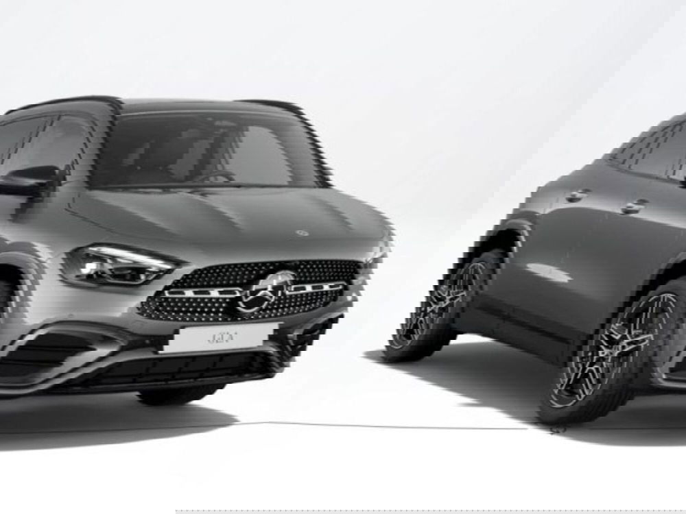 Mercedes-Benz GLA SUV nuova a Verona