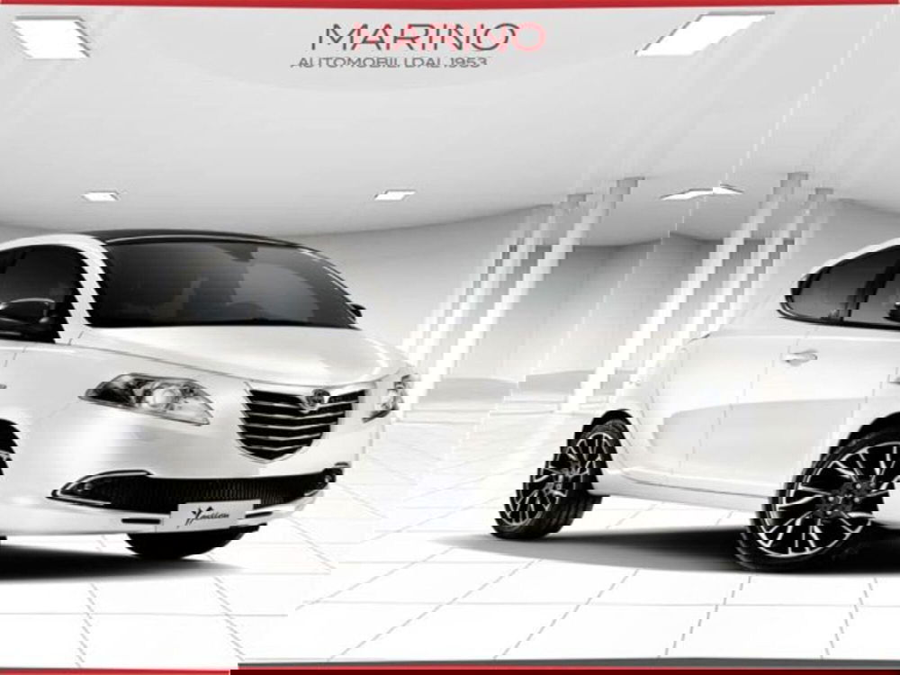 Lancia Ypsilon usata a Bari