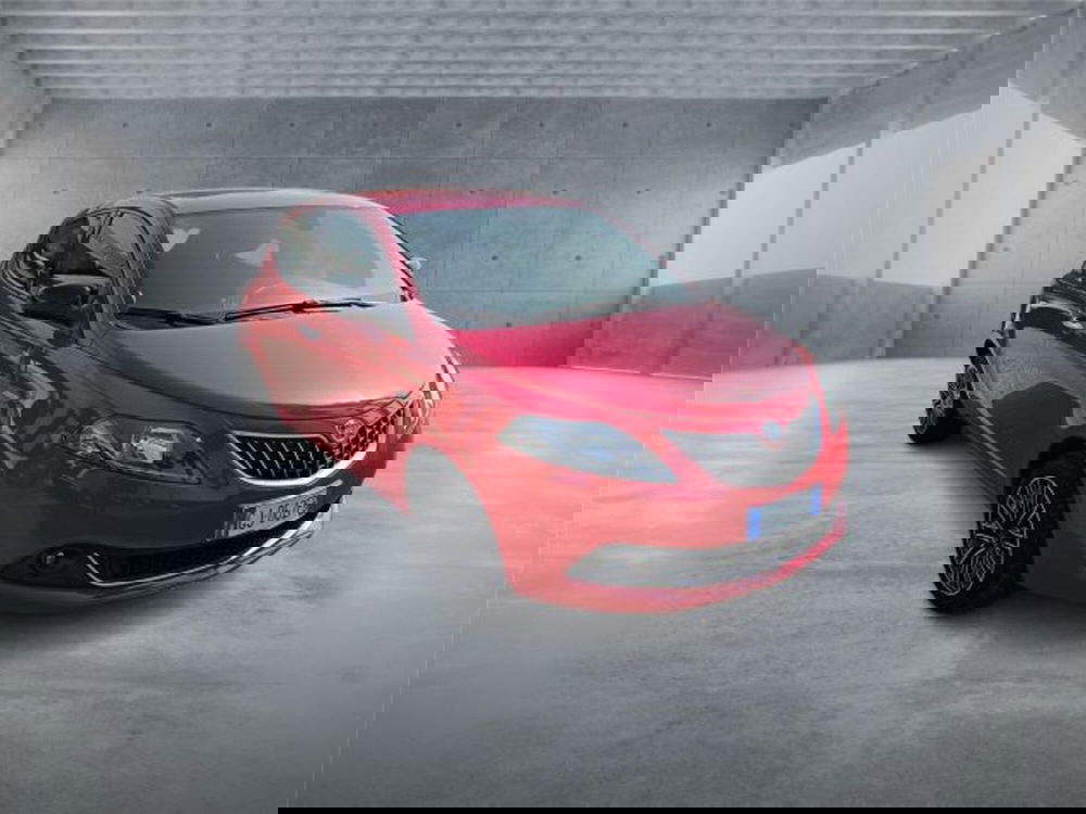 Lancia Ypsilon usata a Bari