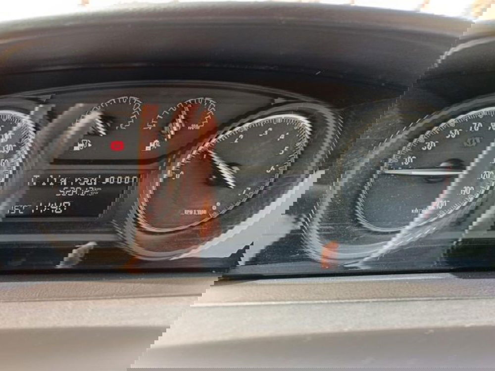 Lancia Ypsilon usata a Bari (16)