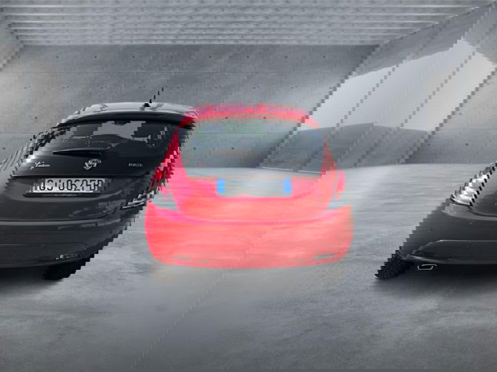 Lancia Ypsilon usata a Bari (5)