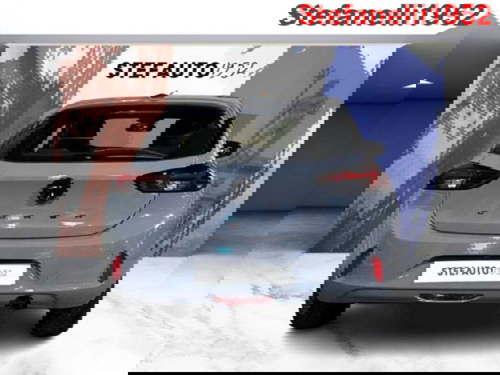 Opel Corsa nuova a Bologna (18)