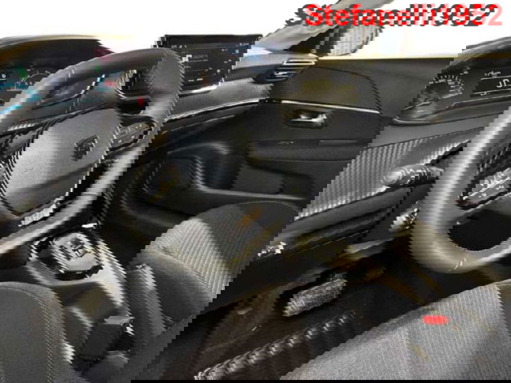 Peugeot 208 nuova a Bologna (11)